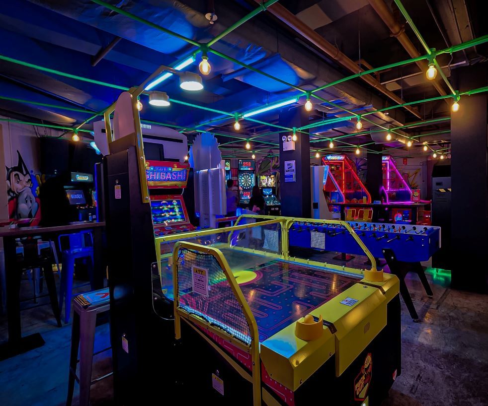 level up arcade bar kitchen raleigh nc